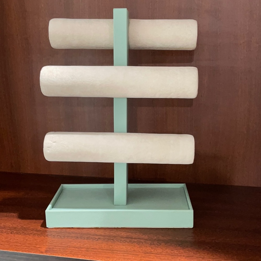3 tiered jewelry holder. Max studio.